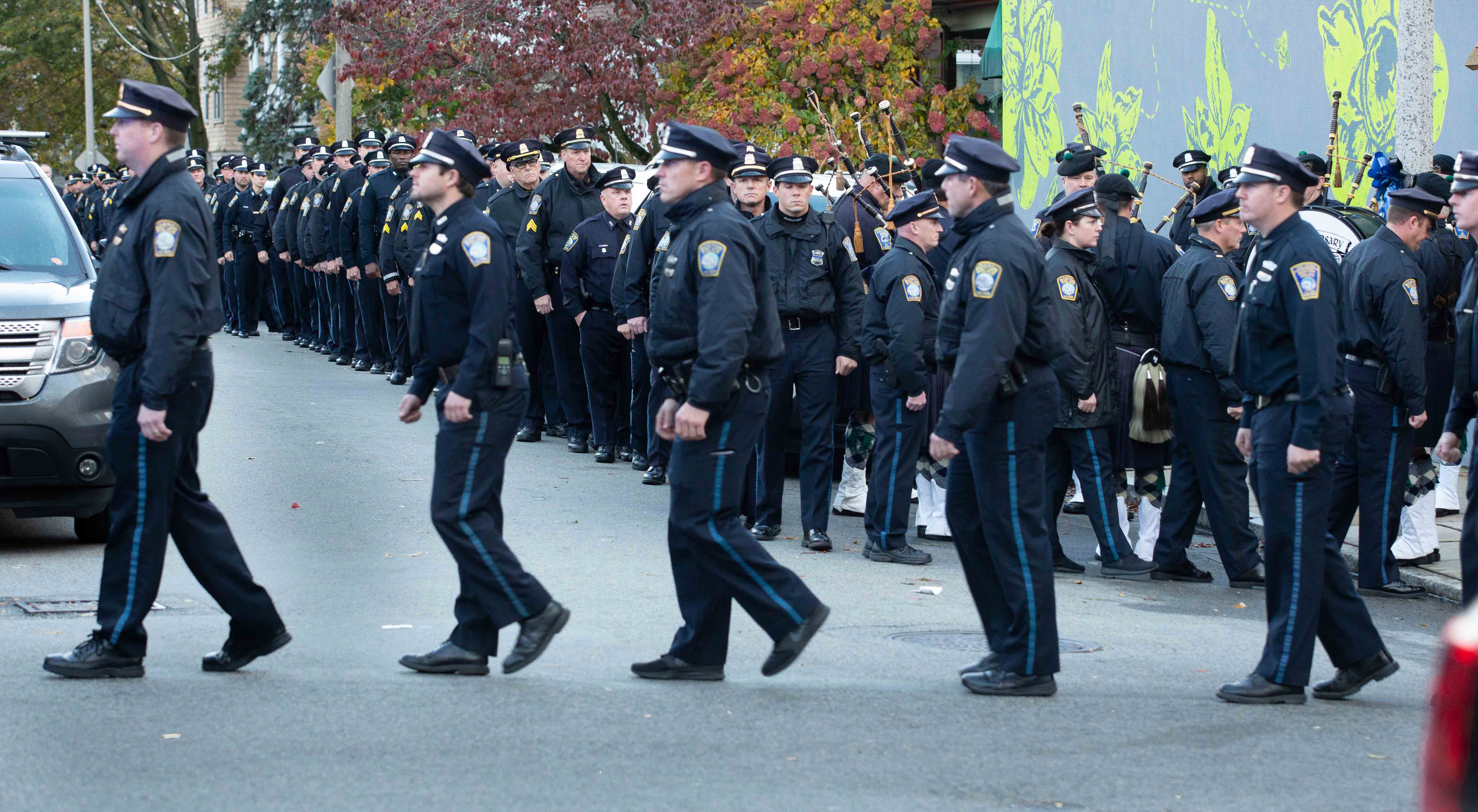 Officers gather to pay their respects to late Boston Police sergeant