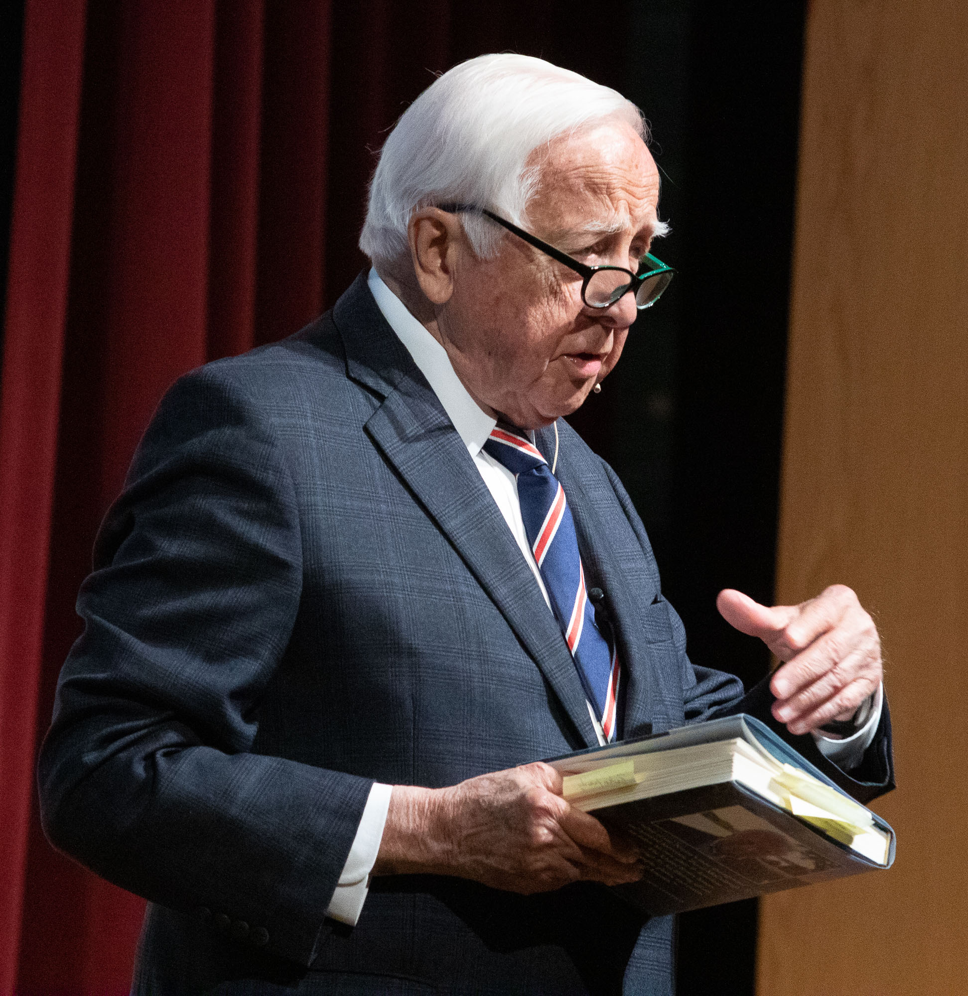 david mccullough the pioneers review