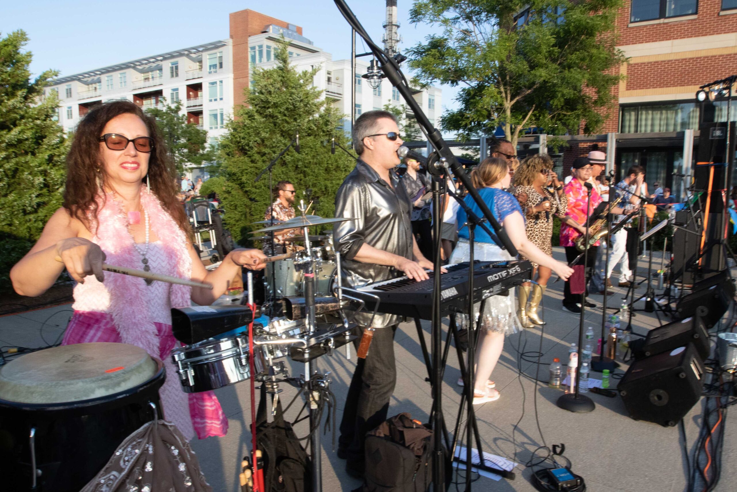 Big turnout for Hingham Summer concert Bill Brett